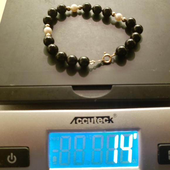 14K IPS Gold Black Onyx and White Pearl Bracelet - Picture 7 of 7